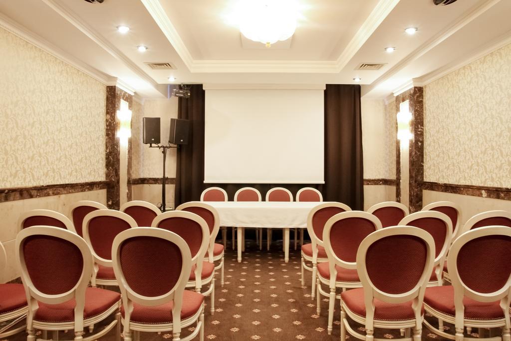 Hotel Hermes Алба Юлия Екстериор снимка