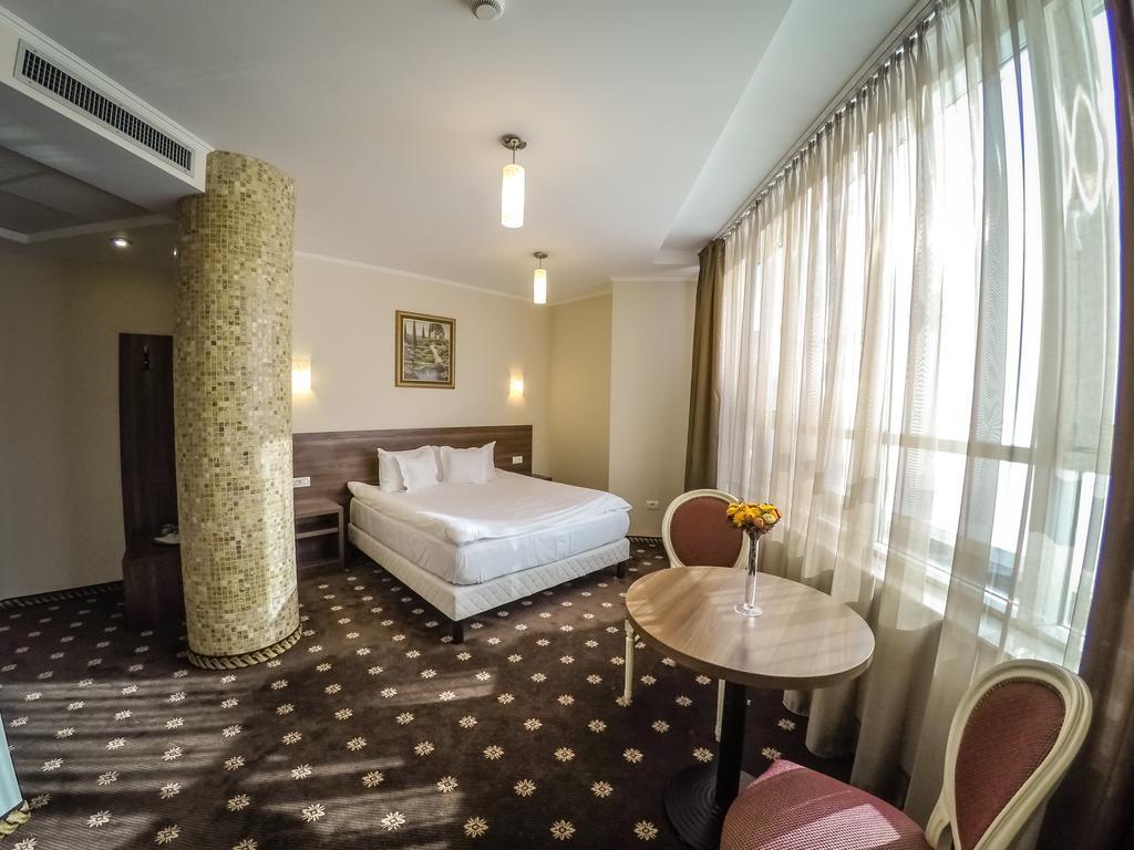 Hotel Hermes Алба Юлия Екстериор снимка